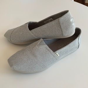 Toms light gray size 8. Worn once